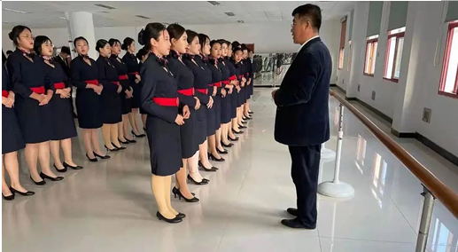 航空服务专业北京合作学院领导到校视察(图2)