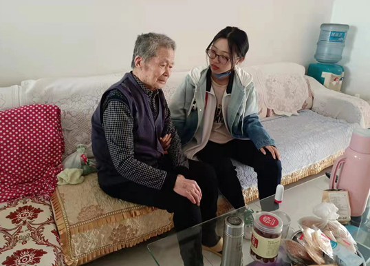 “敬老月• 爱心小分队”走进社区——尊老爱老，我们在行动！(图4)