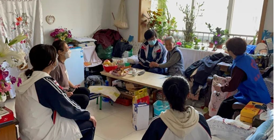 “敬老月• 爱心小分队”走进社区——尊老爱老，我们在行动！(图9)