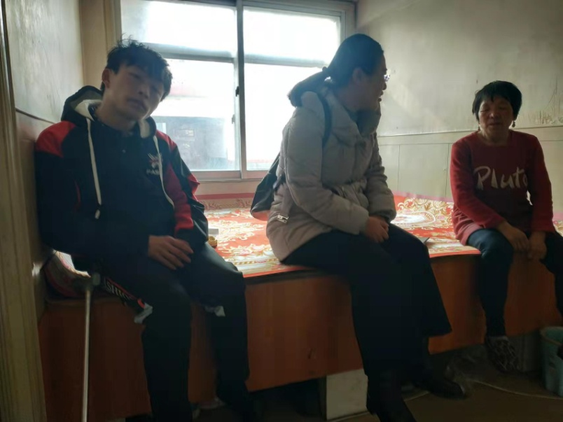 新年将至年味渐浓，温暖送达学生家中(图2)